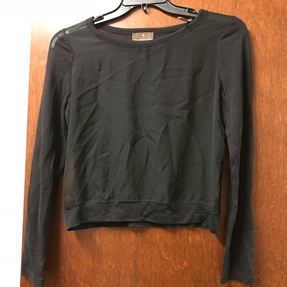 Like new sheer top - Picture 2 of 5